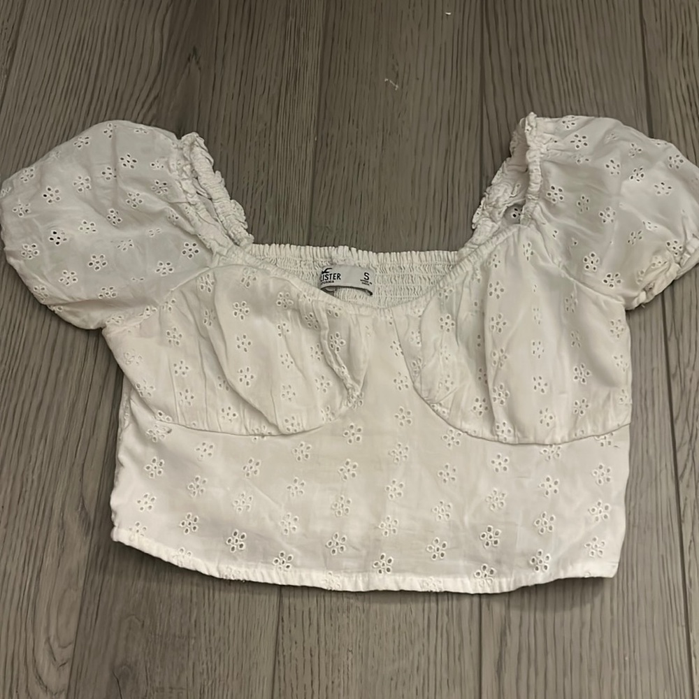 Hollister crop top